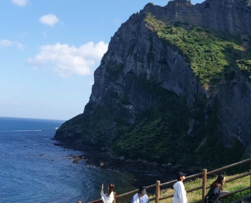 잠깐의 힘듬을 참으면 새로운 풍경이 열리리라....